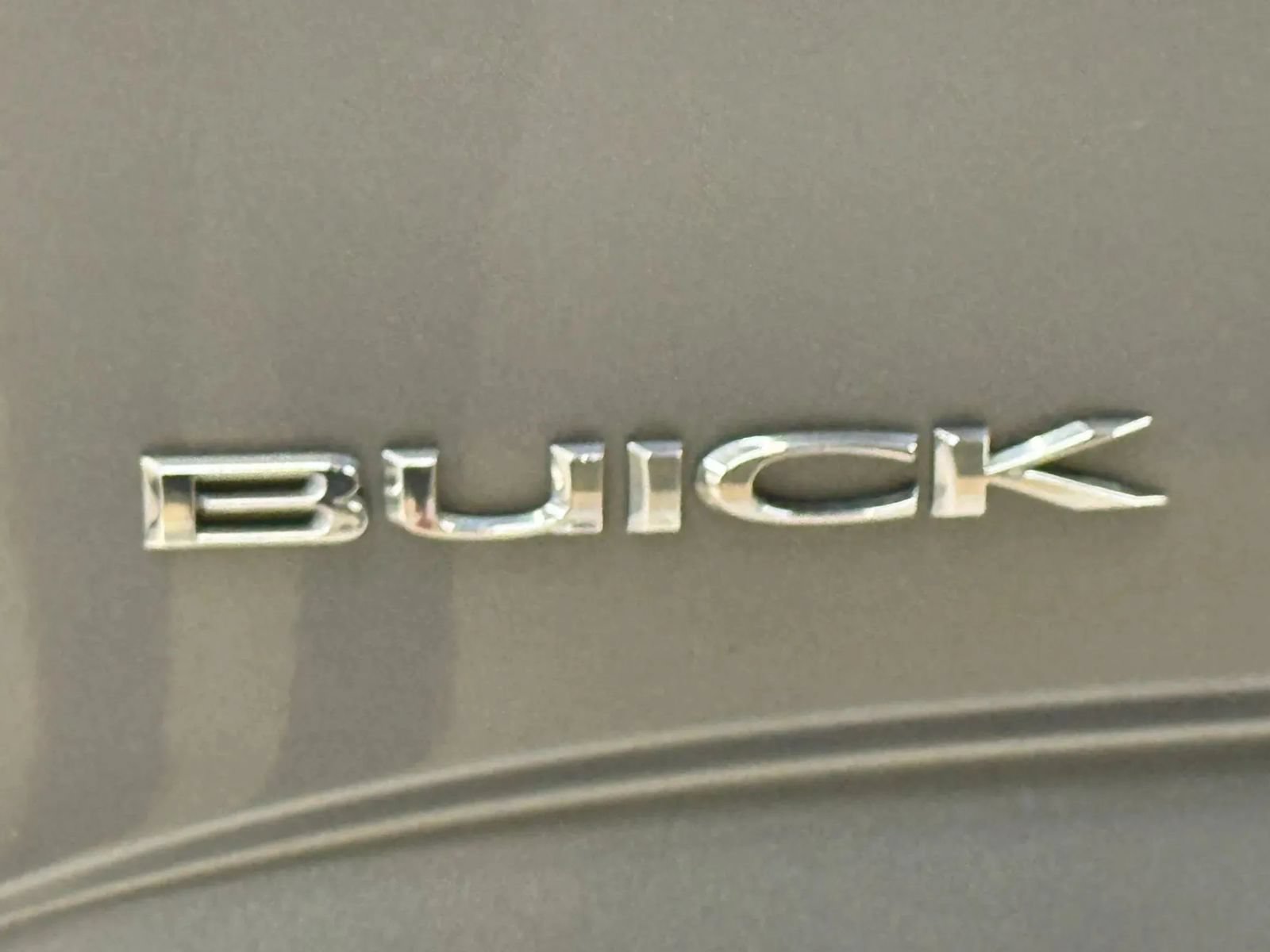 Used 2018 Buick Enclave Premium FWD image 13
