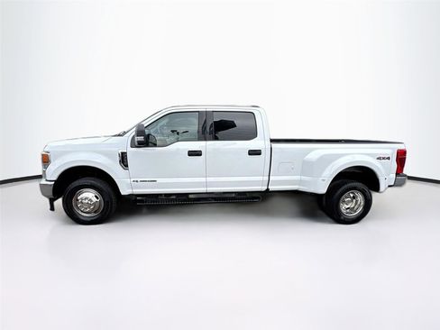Used 2022 Ford F350 XLT image 4