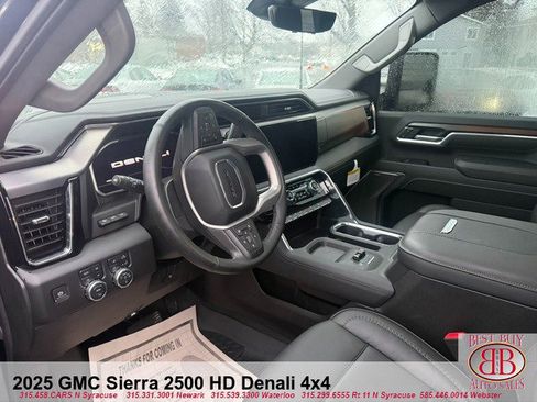 Used 2025 GMC Sierra 2500 Denali w/ Denali Reserve Package image 10