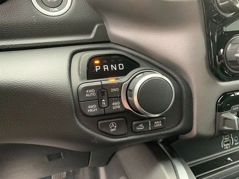 New 2026 RAM 1500 4x4 Crew Cab image 17