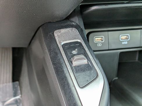 Used 2022 Kia Sorento S w/ Panoramic Sunroof Package FWD image 31