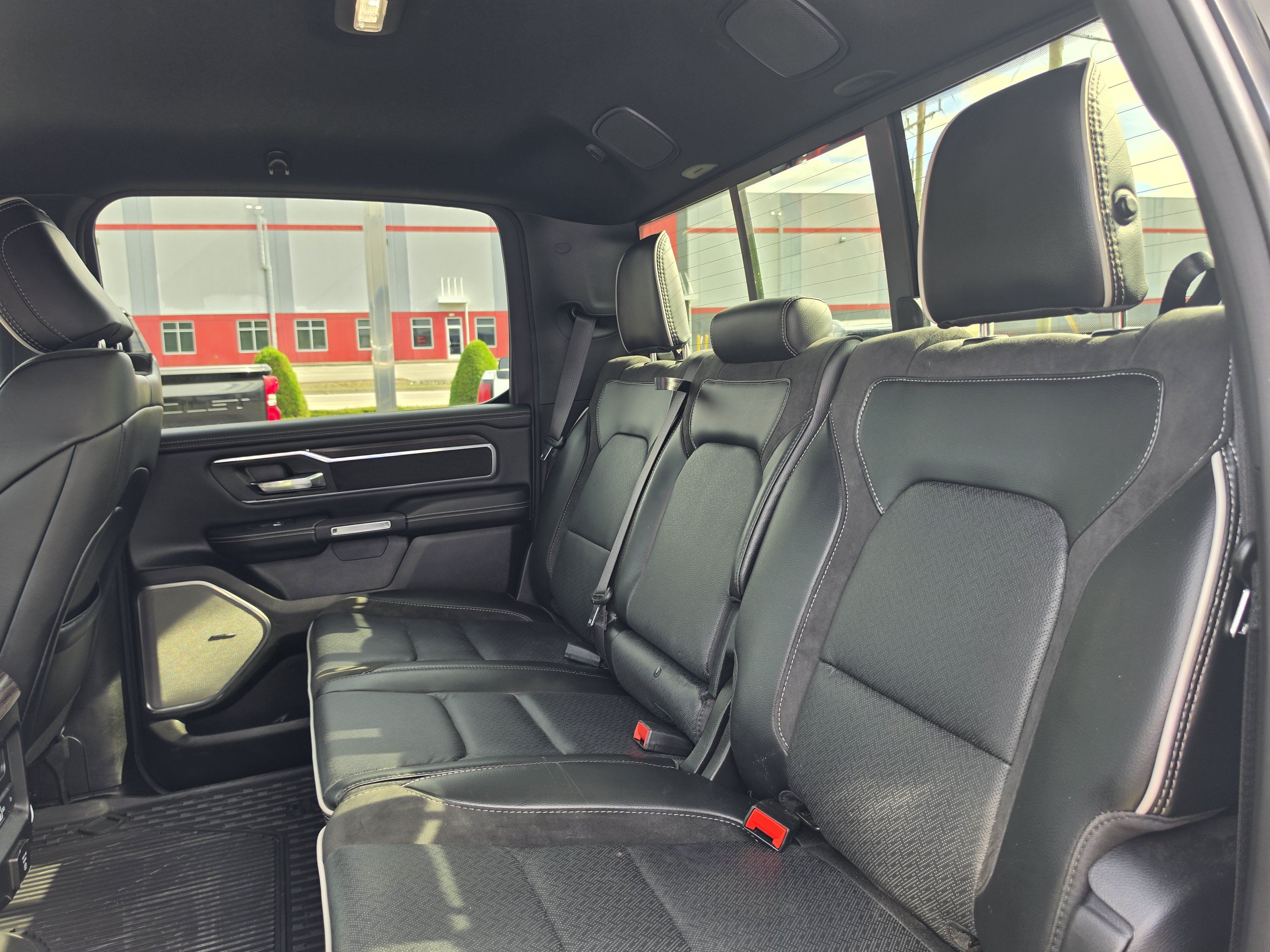 Used 2025 RAM 1500 Laramie w/ Night Edition AWD/4WD image 14