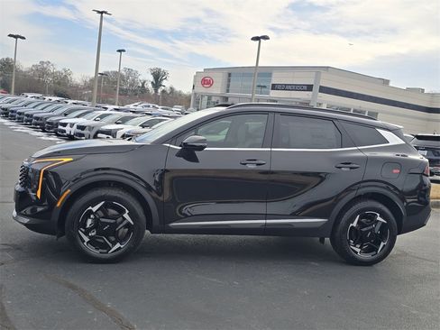 New 2026 Kia Sportage EX image 6