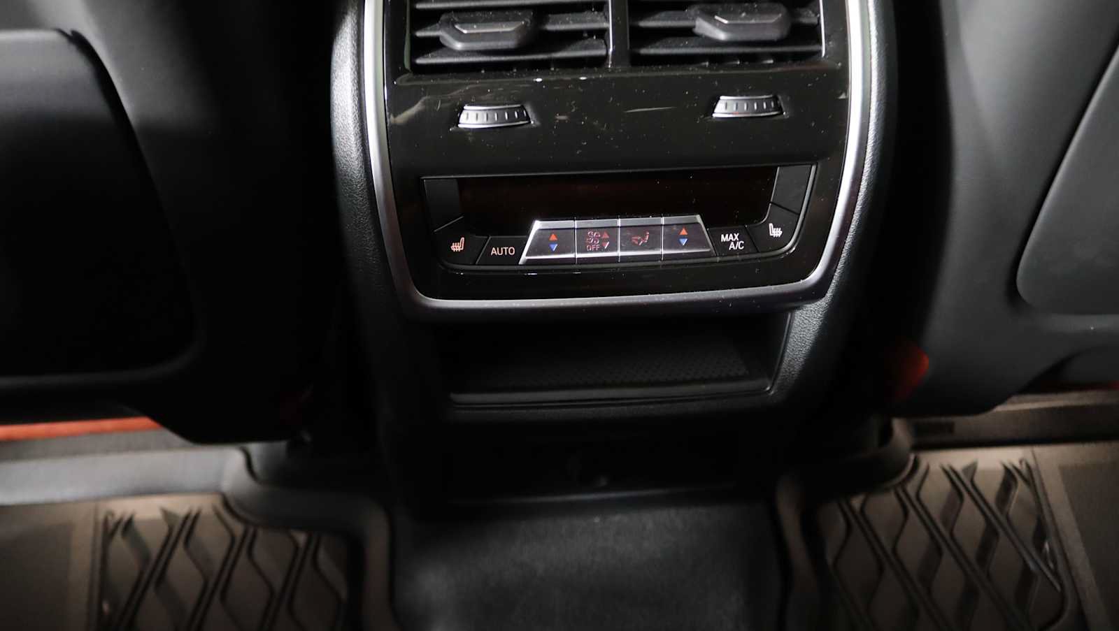 Used 2022 BMW X6 M w/ Competition Package AWD/4WD image 17