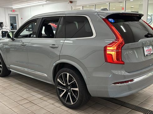 Used 2024 Volvo XC90 B5 Plus image 7