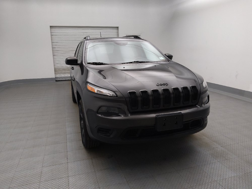 Used 2017 Jeep Cherokee Sport w/ Cold Weather Group AWD/4WD image 14
