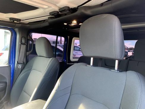 Used 2019 Jeep Wrangler Unlimited Sport S image 22