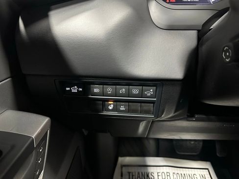 Used 2025 Toyota Tundra Platinum image 17