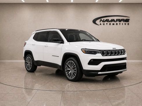 Used 2022 Jeep Compass Limited w/ Elite Group AWD/4WD image 9