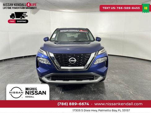 Used 2023 Nissan Rogue SV image 4