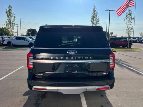 Used 2023 Ford Expedition Max Platinum AWD/4WD image 6