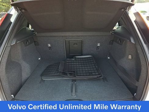 Used 2021 Volvo XC40 T5 R-Design w/ Advanced Package AWD/4WD image 29