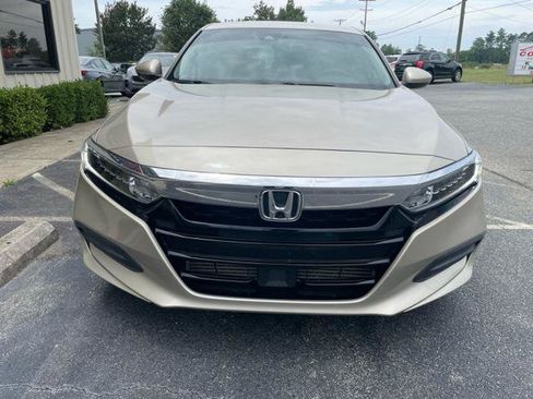 Used 2019 Honda Accord LX image 3