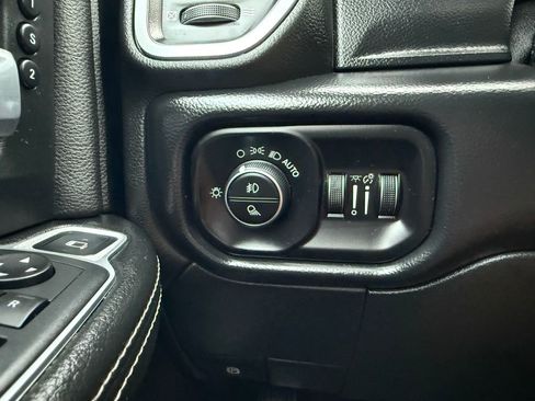 Used 2020 RAM 2500 Laramie image 41