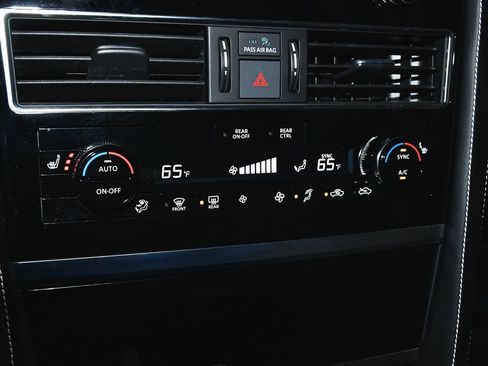 Used 2024 INFINITI QX80 Premium Select w/ Cargo Package image 27