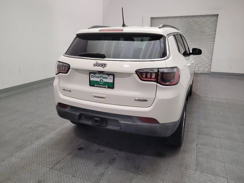 Used 2018 Jeep Compass Latitude w/ Popular Equipment Group AWD/4WD image 7