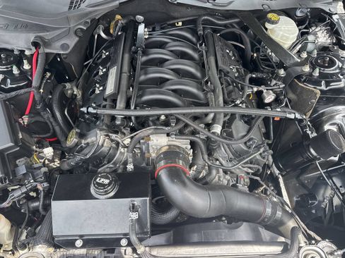 Used 2017 Ford Mustang Shelby GT350 w/ Electronics Package RWD image 20