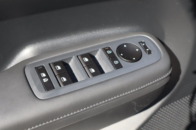 Used 2026 Hyundai Santa Fe SEL FWD image 16