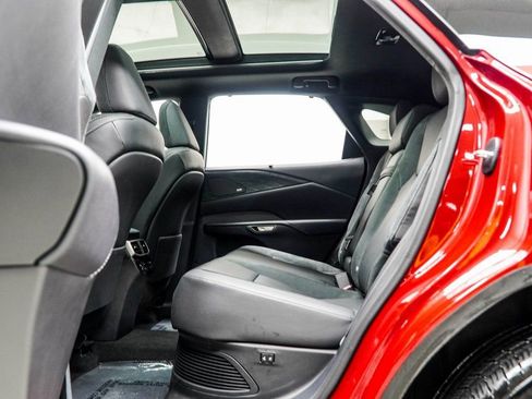 Used 2024 Lexus RX 350 w/ Convenience Package image 40