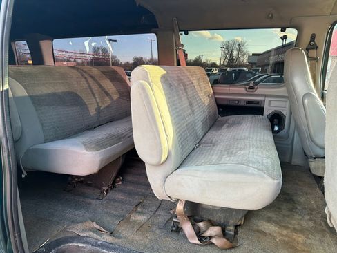 Used 2000 Ford E-350 and Econoline 350 XLT RWD image 26