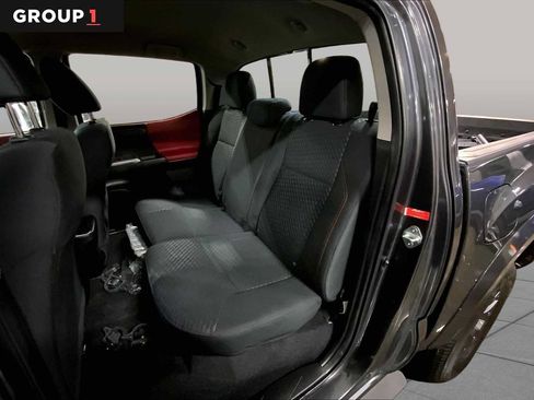 Used 2022 Toyota Tacoma SR5 w/ Technology Package RWD image 21