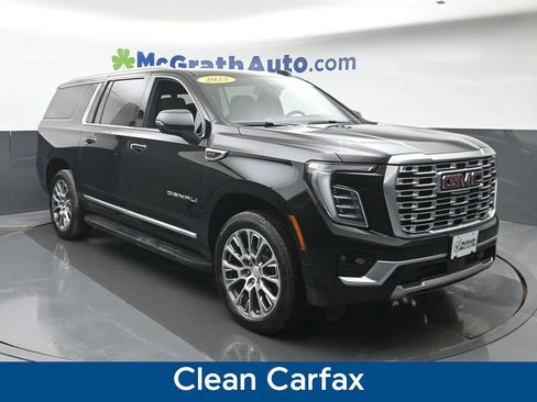 Used 2025 GMC Yukon XL Denali image 2