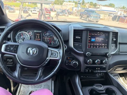 Used 2019 RAM 1500 Big Horn AWD/4WD image 12