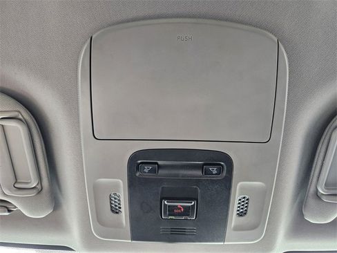 Used 2024 Toyota Camry SE image 26