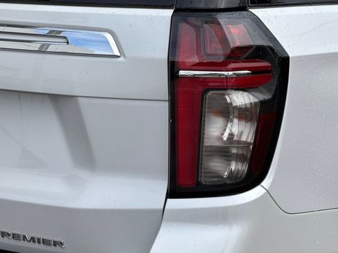 Used 2023 Chevrolet Suburban Premier AWD/4WD image 12