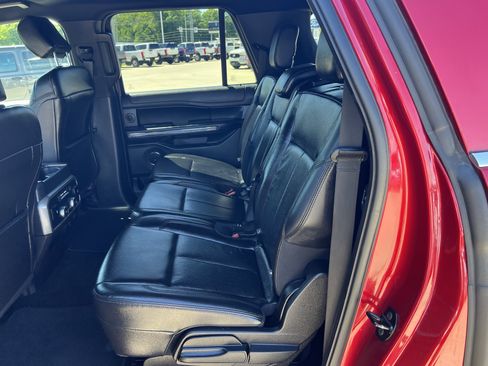 Used 2019 Ford Expedition Max XLT w/ Equipment Group 202A RWD image 15
