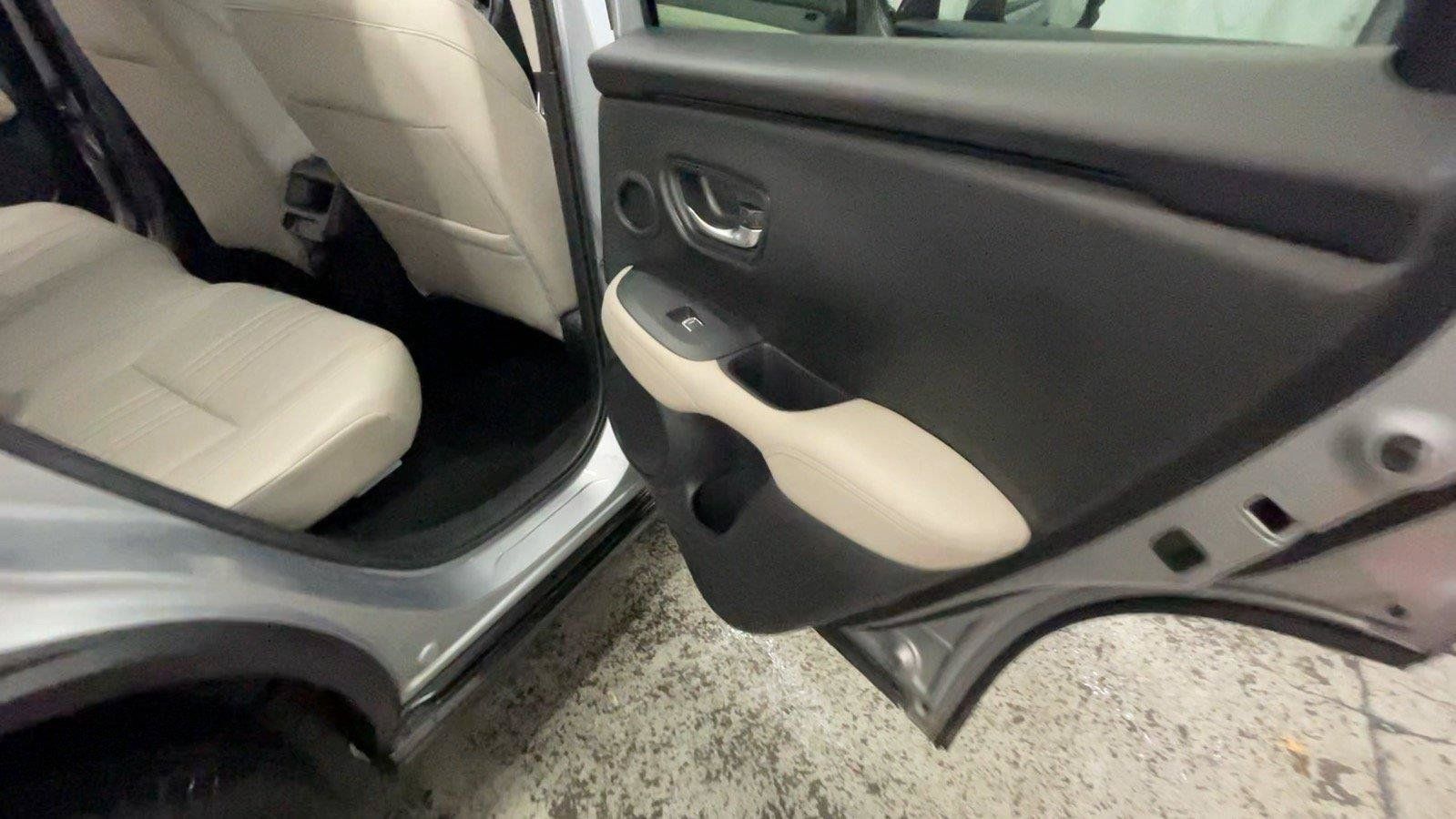 Used 2024 Honda HR-V EX-L image 21
