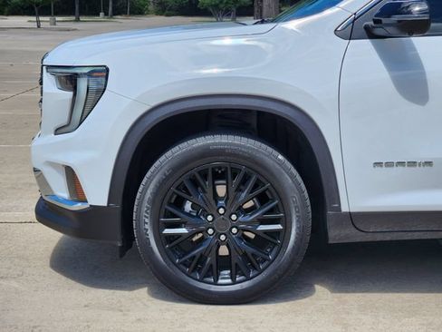 Used 2024 GMC Acadia Elevation w/ Luxury Package FWD image 8