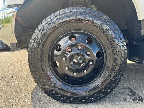 Used 2020 Ford F350 Lariat w/ Chrome Package AWD/4WD image 10