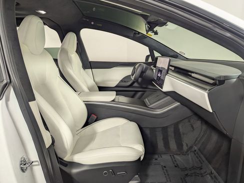 Used 2022 Tesla Model X Plaid image 35