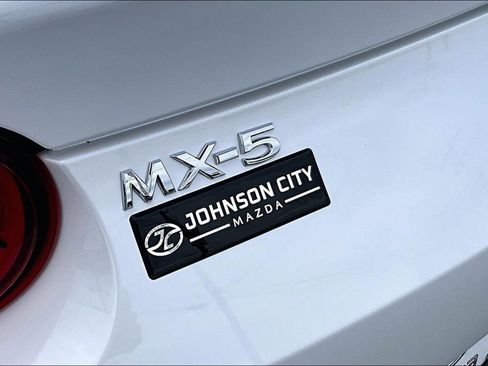 New 2026 MAZDA MX-5 Miata RF Grand Touring RWD image 17