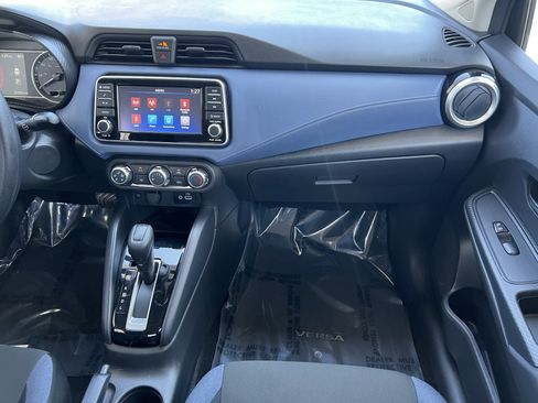 Used 2024 Nissan Versa SV FWD image 33