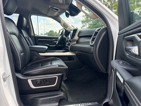 Used 2021 RAM 1500 Laramie AWD/4WD image 14