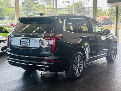 Used 2022 Cadillac XT6 Premium Luxury w/ Technology Package AWD/4WD image 7