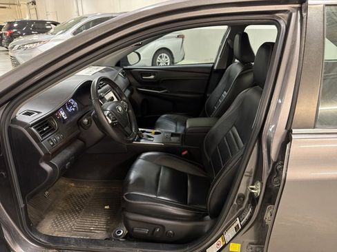 Used 2015 Toyota Camry XLE w/ Advanced Technology Package FWD image 6