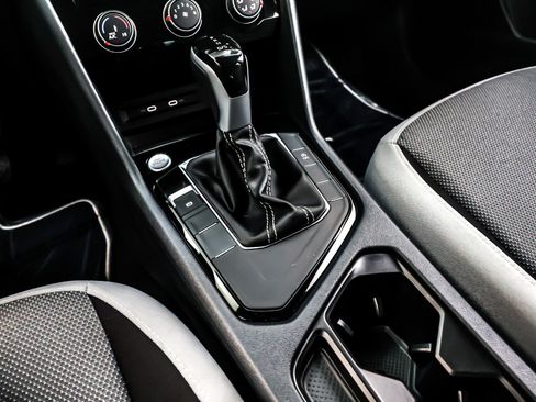 Used 2024 Volkswagen Taos S image 6