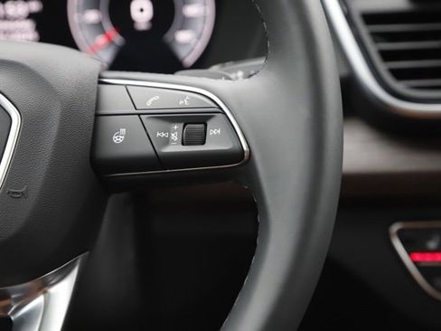 Used 2025 Audi Q5 2.0T Premium Plus w/ Premium Plus Package image 22