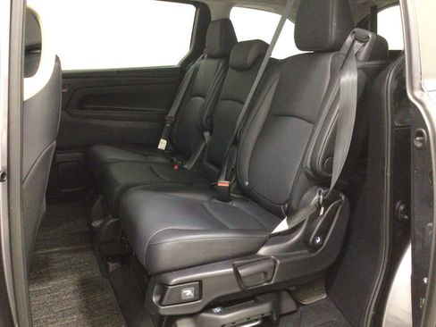 Used 2025 Honda Odyssey EX-L image 16