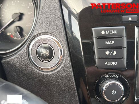 Used 2019 Nissan Rogue SV w/ Premium Package FWD image 10