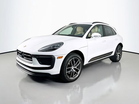 Certified 2023 Porsche Macan AWD/4WD image 1