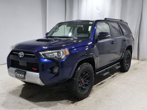 Used 2024 Toyota 4Runner TRD Off-Road Premium image 7