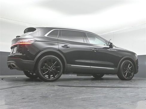 Certified 2023 Lincoln Nautilus Reserve w/ Equipment Group 201A image 40