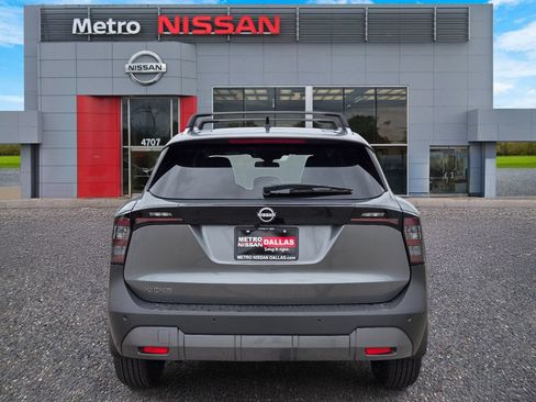 New 2026 Nissan Kicks SV w/ Cold Weather Package FWD image 5