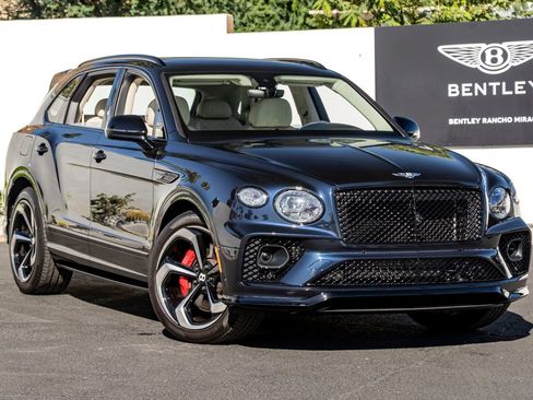 Used 2023 Bentley Bentayga AWD/4WD image 1