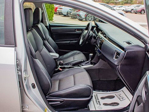 Used 2016 Toyota Corolla S image 19