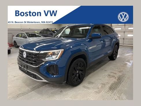 Used 2025 Volkswagen Atlas Cross Sport SE w/ Panoramic Sunroof Package AWD/4WD image 1